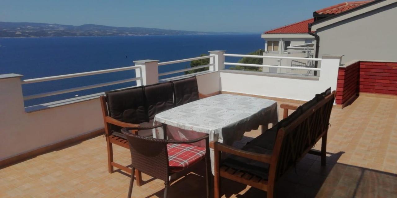 Apartment Kovacic Оміш Екстер'єр фото