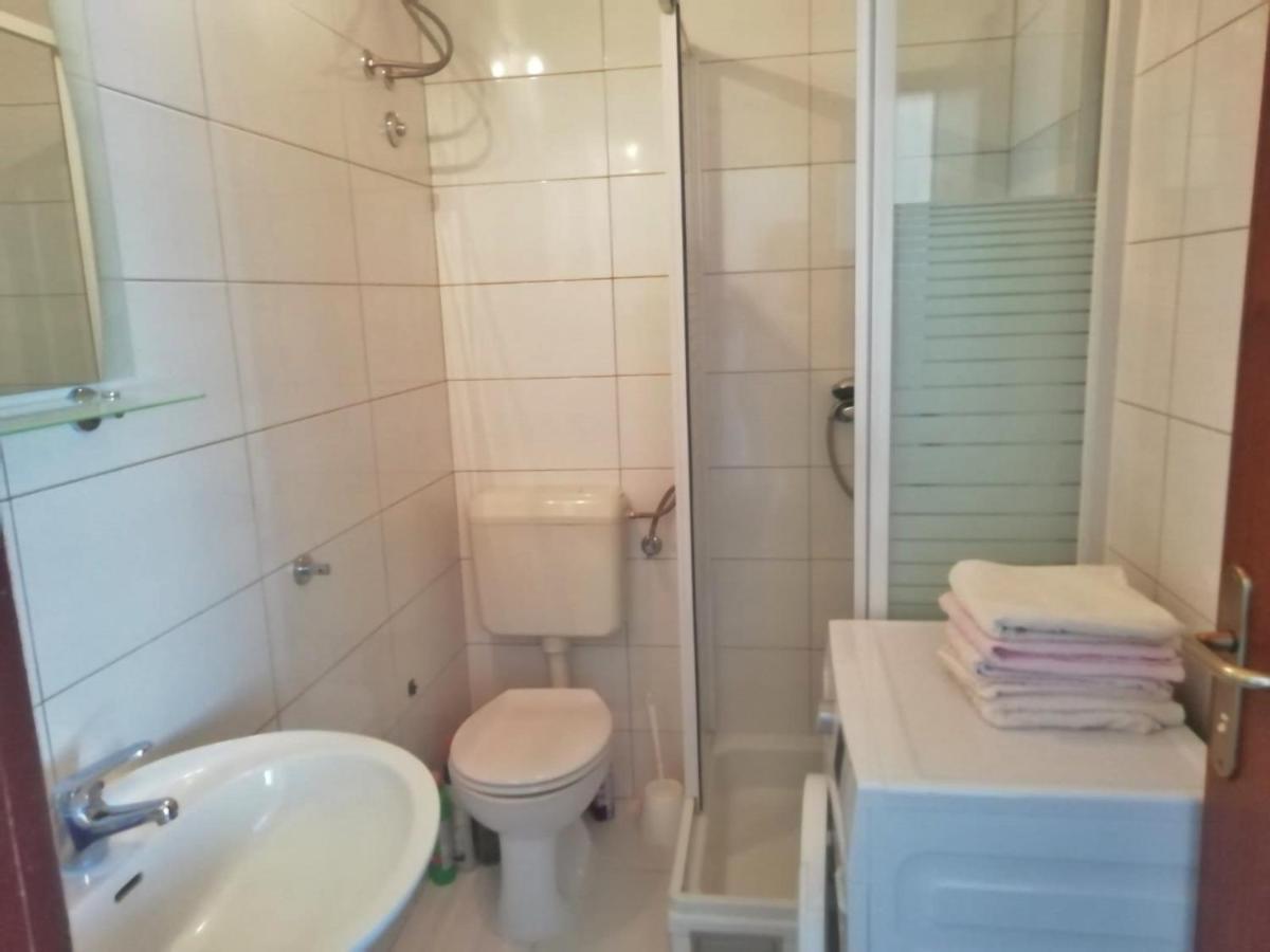 Apartment Kovacic Оміш Екстер'єр фото