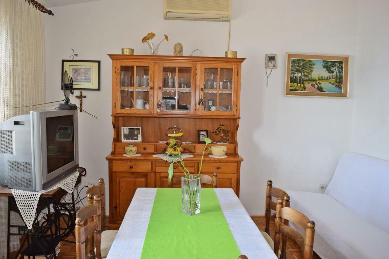 Apartment Kovacic Оміш Екстер'єр фото